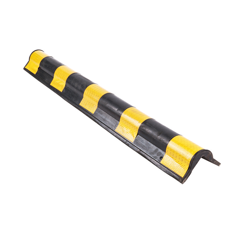 واقيات الزوايا المطاطية PS035